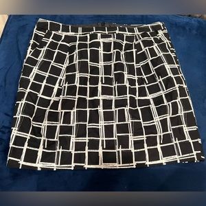 Fun plaid-like Gap mini skirt with pockets